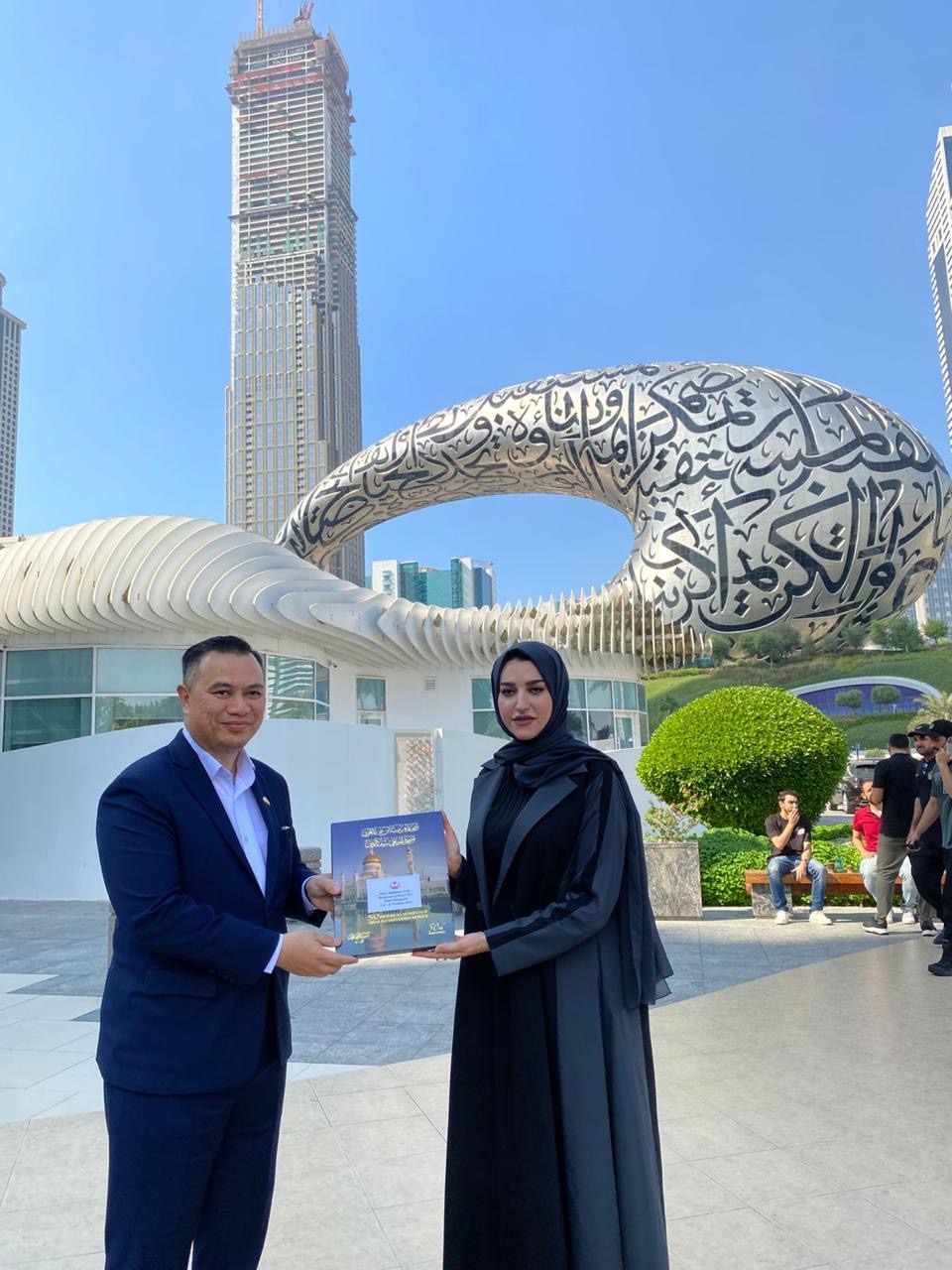 5fb9826c-bce9-4627-a1dc-eb993a10ba7b